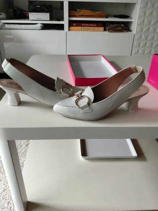 Zapatos Pitillos Slingback Blancos Talla 38