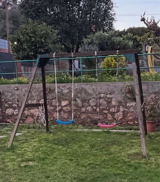 Columpio infantil con dos asientos