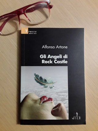 Libro " Gli angeli di Rock Castle "