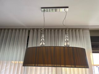 Lámpara de Salón con Detalles en Cristal