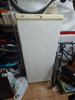 Congelador Zanussi