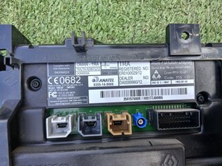 PANTALLA MULTIFUNCION Renault Captur I (2013->)