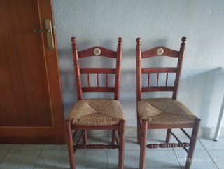 Juego de 2 sillas de madera con asiento de esparto