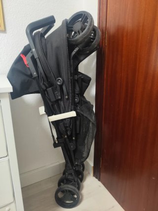 Silla de paseo Concord negra