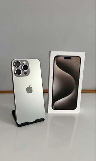 iPhone 15 Pro Max Plateado
