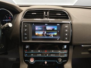Jaguar F-Pace 2017