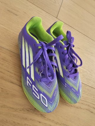 Botas de fútbol Adidas F50 para niño T.30