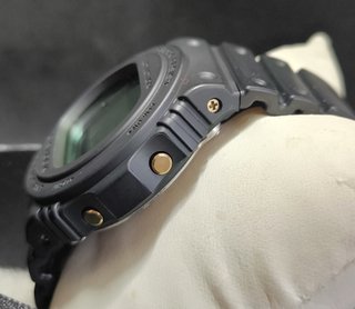 Reloj Casio G-Shock DW-5700 Metallic Mirror Face