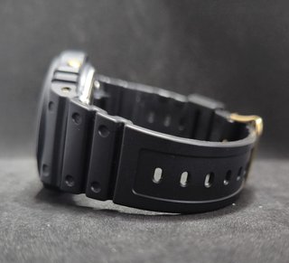 Reloj Casio G-Shock DW-5700 Metallic Mirror Face