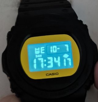 Reloj Casio G-Shock DW-5700 Metallic Mirror Face