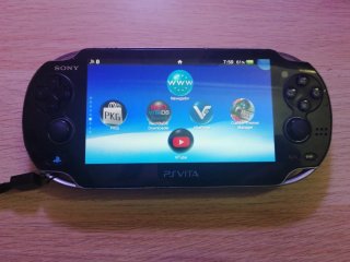 PS Vita PCH-1004 OLED + SD2Vita 64 GB + Top Player