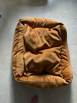 Cama para perro suave marrón/naranja