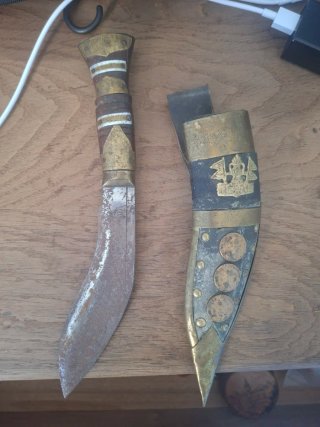 Cuchillo Nepalí Tradicional