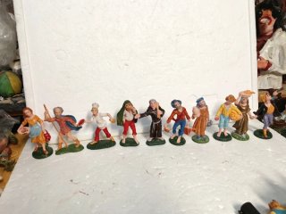 Set di 10 pastori per presepe
