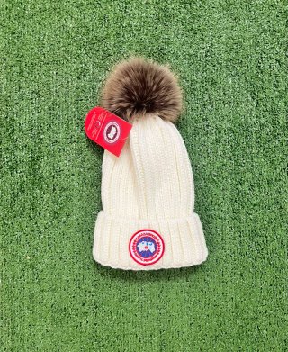 Cappello invernale Canada Goose con ponpon