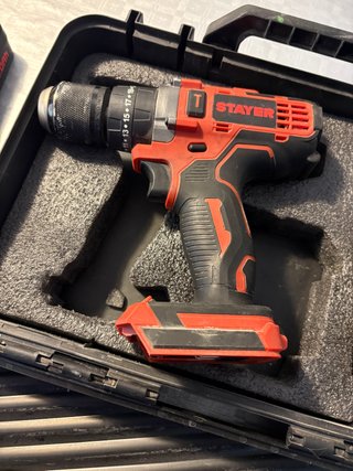 Taladro Atornillador Stayer con Maletín
