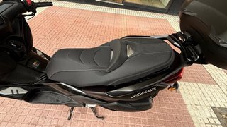 Yamaha Xmax 300 2025 Negra
