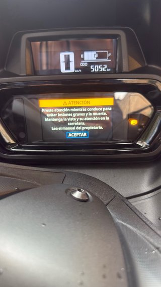 Yamaha Xmax 300 2025 Negra