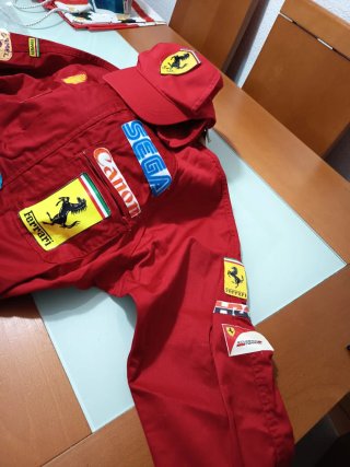 Mono Ferrari Talla M Nuevo