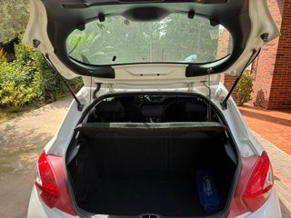 Peugeot 208 2012