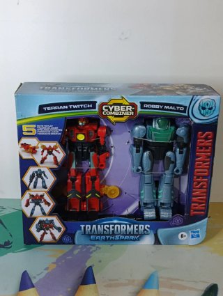 Transformers EarthSpark Terran Twitch Robby Malto
