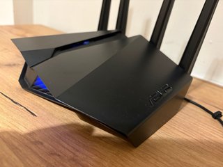 Router Gaming Asus RT-AX82U Wi-Fi 6