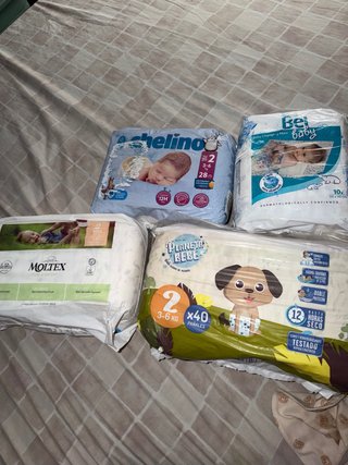 Lote de 3 Paquetes de Pañales Talla 2 lo cambio