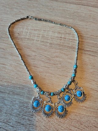 Collar Étnico Boho Plateado y Turquesa