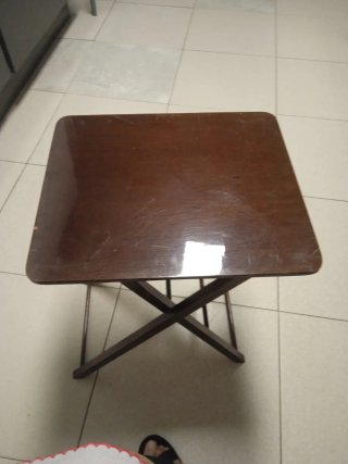 Mesa plegable de madera
