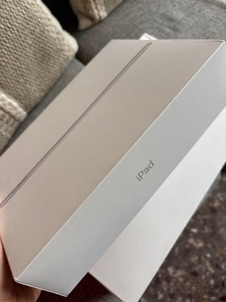 3 Cajas Apple (MacBook Pro, iPad y MacBook Air)