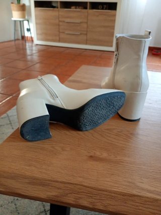 Botines Graceland blancos tacón