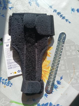 Muñequera ortopedica