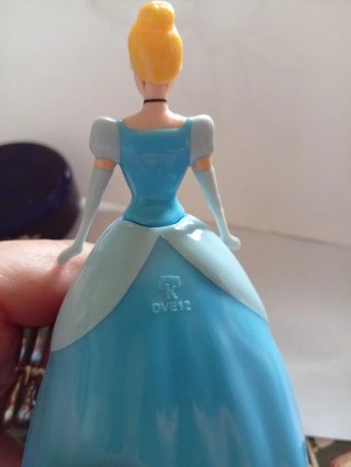 Statuina Cenerentola DVE12