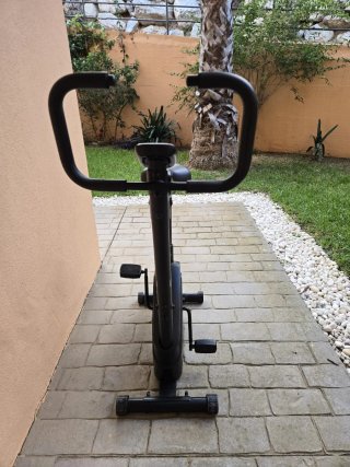Bicicleta Estática Domyos Essential 03