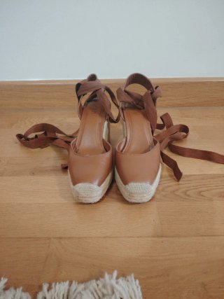 Sandalias de esparto Zara marrones