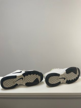 Deportivas Nike Court Blancas y Amarillas