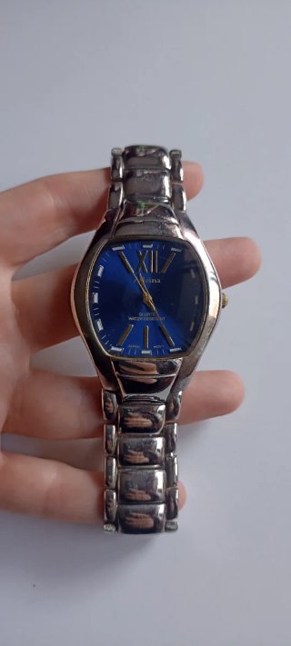 Reloj analógico Adrina