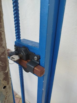 2 Rejas de Hierro para Puertas