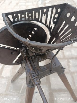 Máquina de cortar antigua manual