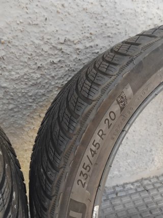 2 Neumáticos Michelin 235/45 R20 100V