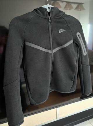 Chaqueta Nike Tech Fleece Negra