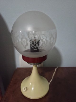 Lámpara de mesa vintage