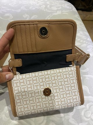 Cartera Tommy Hilfiger Beige y Marrón