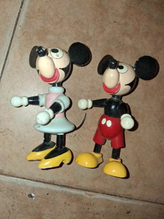 Antichi pupazzi di legno di Topolino