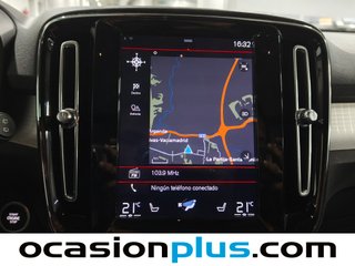 Volvo XC40 T3 Business Plus 120 kW (163 CV)