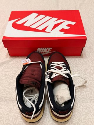 Zapatillas Nike Dunk Marrón y Negro