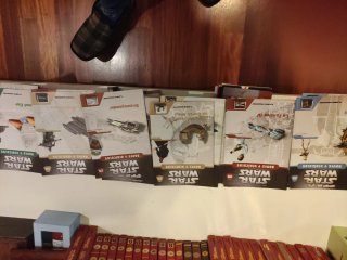 Star Wars Naves y Figuras 30cm Nave 3 euros mun 5