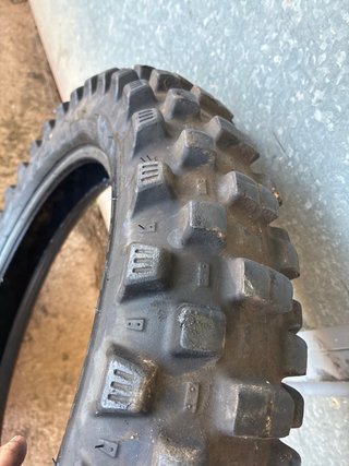 Neumático Michelin Tracker 140/80-18