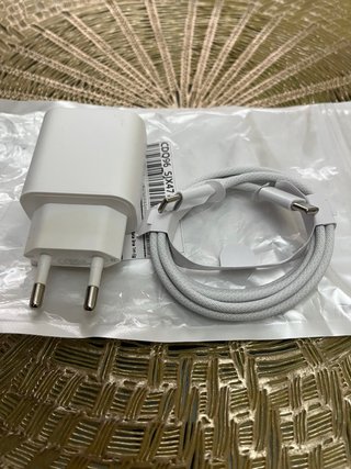 Cargador Apple iPhone 15-18