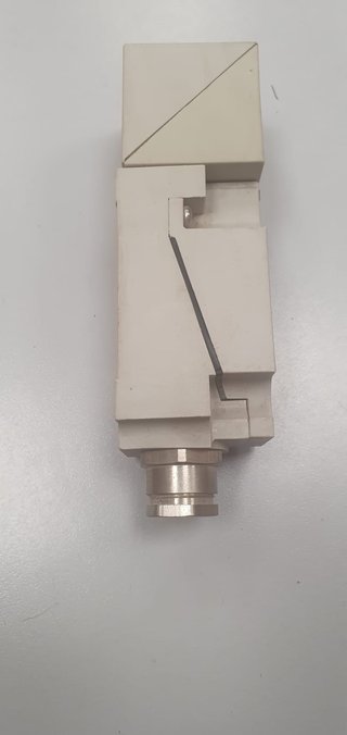 Sensor Inductivo Telemecanique XS8-C40PC440